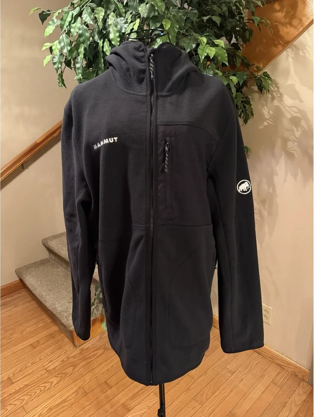 Mammut Tamaro Midlayer Hooded Fleece Jacket Men’s L Black Pristine Condition